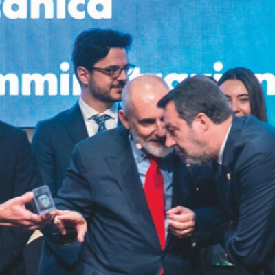 Copertina di Le ferrovie al disastro: il governo  fa dimettere l’Ad Donnarumma