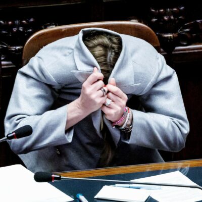 Copertina di Ora Meloni scarica Rutte, ma non vuole andare in aula per riferire al Parlamento