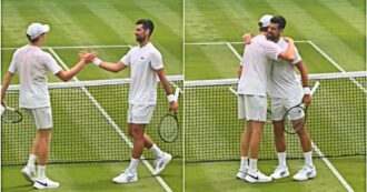 Copertina di Sinner testa l’erba del Centrale a Wimbledon: il video dell’allenamento con Djokovic. Poi abbracci e sorrisi