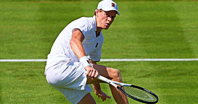 Oggi inizia Wimbledon: Sinner subito in campo come da tradizione | Orario e dove vederlo in tv e streaming