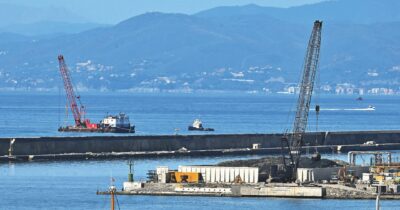 Copertina di Al Porto si torna all’epoca Toti:  riecco il favore  a Msc e Spinelli. Modifica normativa per il traffico dei container