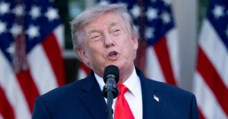 Trump rispolvera i dazi sulle medicine: “Farmaci generici esentati per due anni, poi scatteranno tariffe del 100%”