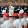 Copertina di “Ho bisogno del vostro appoggio: forte, esplicito e pubblico”. L’operazione di Papa Leone XIV con i cardinali per ricompattare la Chiesa