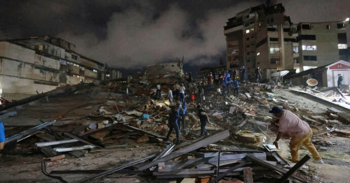 Terremoto in Venezuela, sale il bilancio delle vittime: 235 morti e 4300 feriti, un italiano tra i deceduti. Farnesina: “Molti connazionali non rispondono”