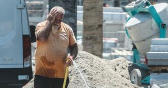 Copertina di C’è violenza sul lavoro anche quando si obbedisce sotto pressioni e minacce di licenziamento