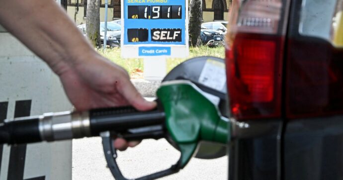 Urso convoca le compagnie: diesel solo -6%