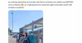 Copertina di “Le pensiline a Roma fanno ombra dietro e non sotto, complimenti a Gualtieri”: il post del consigliere leghista scatena i social