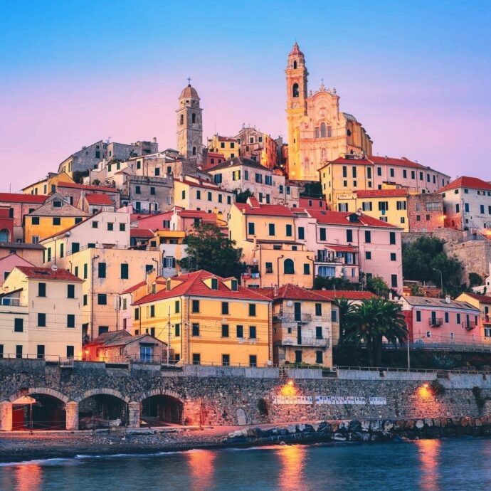 Un weekend nella Riviera dei Fiori: la magia del Ponente Ligure tra borghi sospesi, mare azzurro e la pista ciclabile lungo la vecchia ferrovia