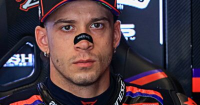 Copertina di Tac negativa: come sta Marco Bezzecchi dopo la terribile caduta ad Assen. Il messaggio: “Che botta… non si molla”