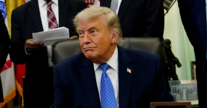 Corte suprema contro Trump: “Cook rimane”