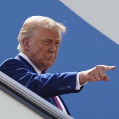 Copertina di Trump: “Domani a Doha incontro con l’Iran”. Ma Teheran smentisce: “Non è previsto alcun vertice”