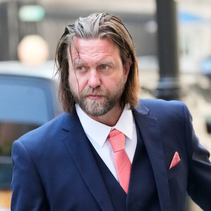 Carl Rinsch condannato a 30 mesi di reclusione per truffa: il regista perde contro Netflix, che lo aveva ingaggiato per realizzare film di fantascienza