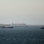 Copertina di Nyt: “Consegnato agli Usa il piano di Oman e Iran per far pagare tariffe per il transito nello Stretto di Hormuz”