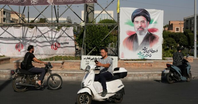 Iran-Usa, colloqui tecnici a Doha. Trump: “Incontri positivi”. Media: “Raggiunto accordo per sbloccare 3 miliardi di dollari di Teheran congelati”