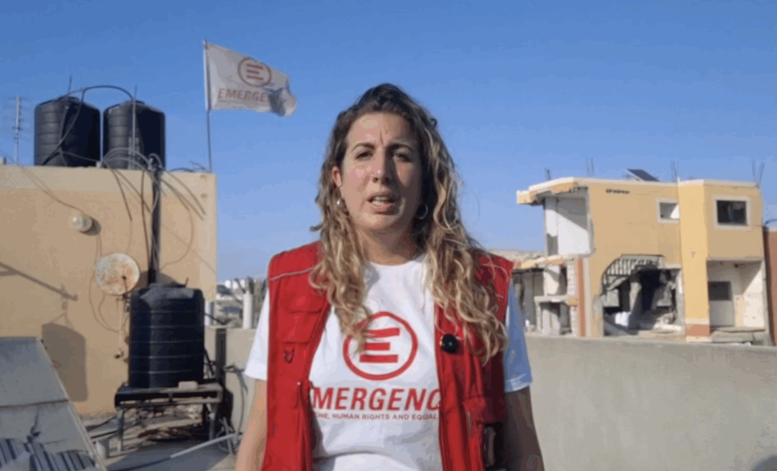 a gaza presi d8217assalto i camion con le taniche di acqua le persone vivono con appena 6 litri al giorno la testimonianza di emergency dalla striscia da Ilfattoquotidiano.it a gaza presi d8217assalto i camion con le taniche di acqua le persone vivono con appena 6 litri al giorno la testimonianza di emergency dalla striscia