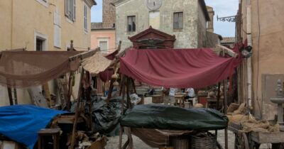 Copertina di Calcata contro Scorsese: “Qui non vogliamo la sua serie sui santi”