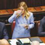 Copertina di Melonellum, Giorgia chiama i vice: “Vediamo se votate no”