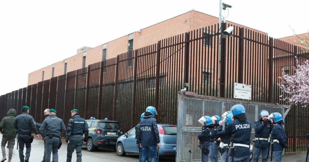 Prato, detenuto muore in cella: procura indaga
