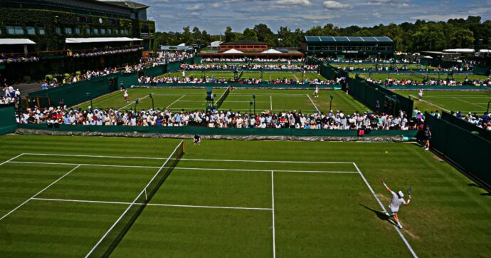 Per Wimbledon il silenzio conta più dei Mondiali di calcio: divieto assoluto di trasmettere le partite su maxischermi e tv, anche per i giocatori