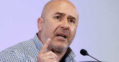 Copertina di Stefano Bandecchi indagato per corruzione, inchiesta sugli appalti: perquisizioni anche in una società calcistica