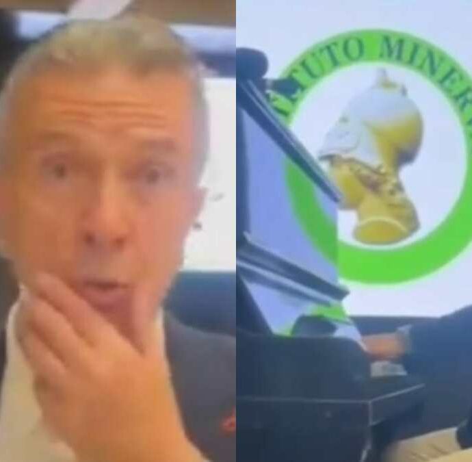 Pupo dopo l’orale della maturità si esibisce al piano con “Un amore grande” e fa una dedica speciale