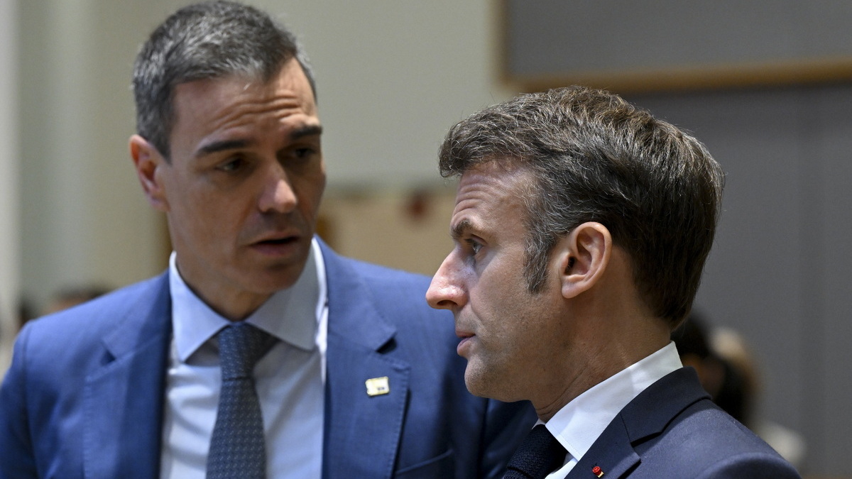 social e minori macron e sanchez spingono il divieto non cederemo ai tecno oligarchi e l8217australia raddoppia le multe per big tech da Ilfattoquotidiano.it social e minori macron e sanchez spingono il divieto non cederemo ai tecno oligarchi e l8217australia raddoppia le multe per big tech