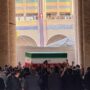 Copertina di Esposta la bara di Ali Khamenei nella Grande moschea di Teheran. Delegazioni da 100 paesi per i funerali dell’ayatollah