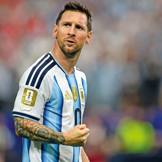 Milei e lo scandalo Adorni. Non basta Messi