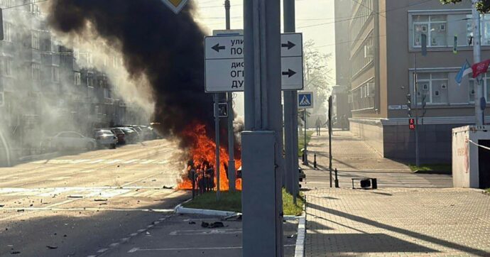 Ritorsione ucraina contro la Russia:  bombe sul  mercato  e su una raffineria