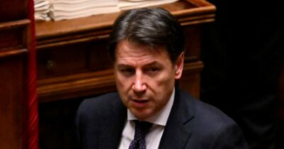 Copertina di FdI traccheggia, sentire il leader M5S  non è più urgente: audizione rinviata
