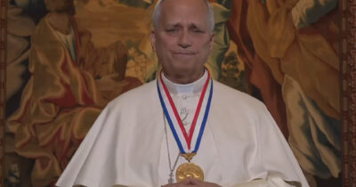 Copertina di La stoccata di Papa Leone a Trump alla vigilia del 4 luglio: “Gli immigrati hanno plasmato il futuro degli Usa”