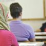 Copertina di La “caccia” agli imam nelle scuole finisce con sette incontri regolari, il sindacato: “Iniziativa del ministero gravissima”