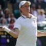 Copertina di Wimbledon, Sinner cresce: archiviata in due ore la pratica Brooksby. “Sono felice, ma devo gestire meglio alcune situazioni”