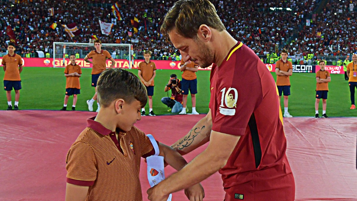la roma non rinnova il contratto di mattia almaviva era il bambino che fu scelto da totti come suo erede da Ilfattoquotidiano.it la roma non rinnova il contratto di mattia almaviva era il bambino che fu scelto da totti come suo erede