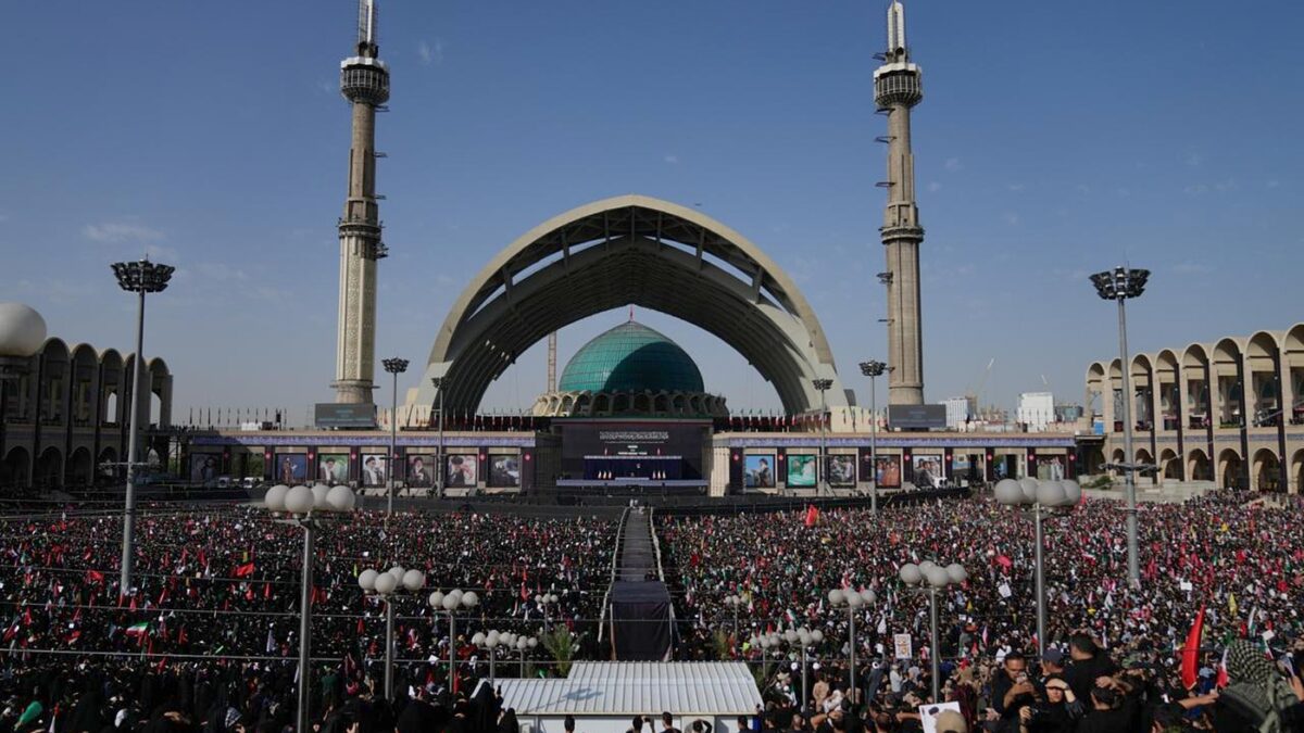 iran al via il funerale dell8217ayatollah khamenei durer224 sette giorni folla oceanica in piazza a teheran morte agli usa da Ilfattoquotidiano.it iran al via il funerale dell8217ayatollah khamenei durer224 sette giorni folla oceanica in piazza a teheran morte agli usa