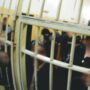 Copertina di Rivolta nel carcere di Enna, detenuti devastano un padiglione: tensione dopo il blackout delle linee telefoniche
