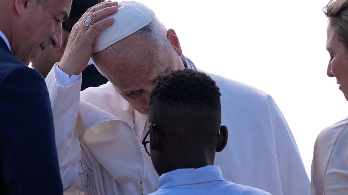 https://st.ilfattoquotidiano.it/wp-content/uploads/2026/07/04/leone-bimbo-migrante-1200.jpg