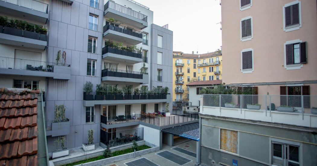 La legale: “Esposto per intimidire chi difende i cittadini”
