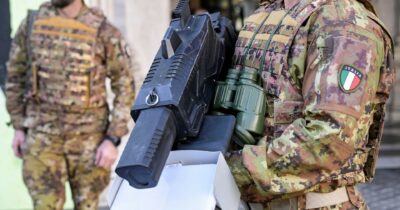 Copertina di Droni, spazio e proiettili: scudo italiano di Meloni