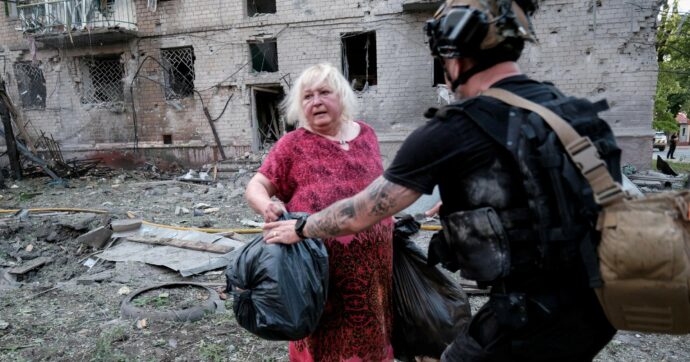 Mosca rivendica Kostiantynivka, Kiev nega e attacca San Pietroburgo