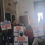 Copertina di 200 braccianti occupano la Basilica di Bari: “Ostaggi della burocrazia in un ghetto tra le baracche. Aspettiamo Meloni e Decaro”