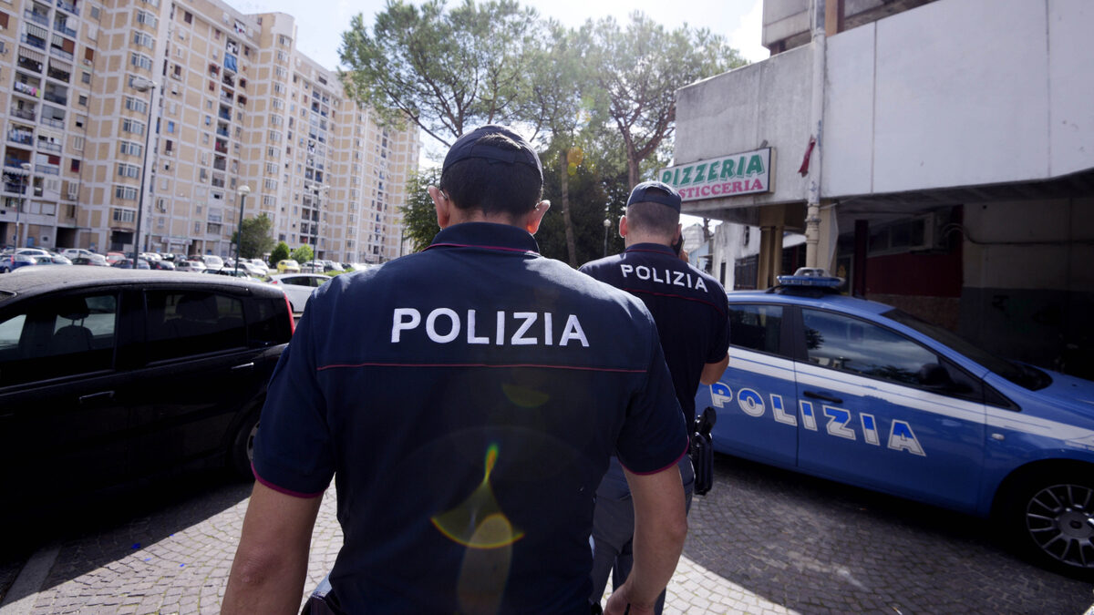 https://st.ilfattoquotidiano.it/wp-content/uploads/2026/07/04/polizia_1200x675-1200x675.jpg