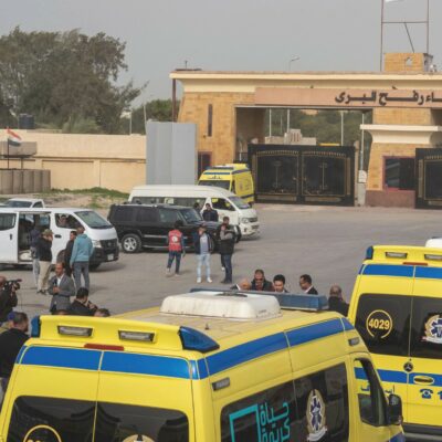Copertina di Gaza, il governo ora ammette: “Israele blocca le evacuazioni sanitarie dalla Striscia”
