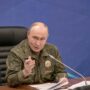 Copertina di Mosca invita gli Usa per i negoziati  e avverte Varsavia per i droni a Kiev