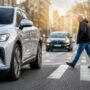 Copertina di Auto elettriche più sicure? Sì, ma aumentano i rischi per chi va a piedi