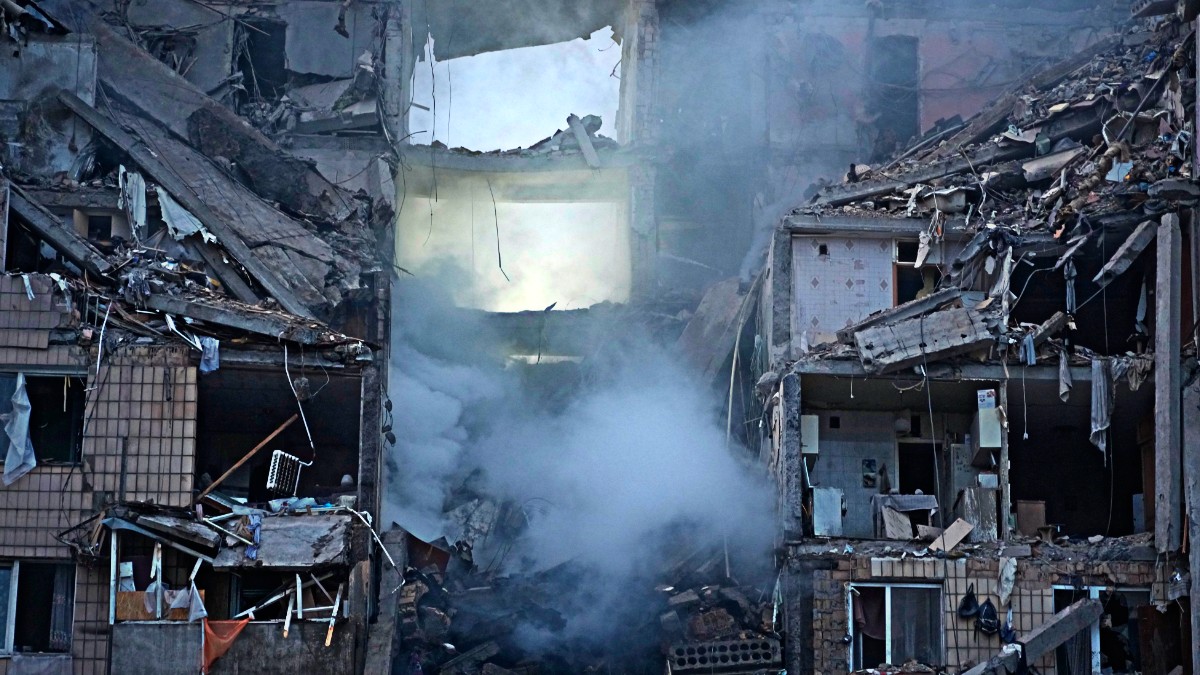 pioggia di missili russi su kiev almeno 11 morti l8217ucraina accusa mosca di crimine di guerra il cremlino colpiti obiettivi militari da Ilfattoquotidiano.it pioggia di missili russi su kiev almeno 11 morti l8217ucraina accusa mosca di crimine di guerra il cremlino colpiti obiettivi militari