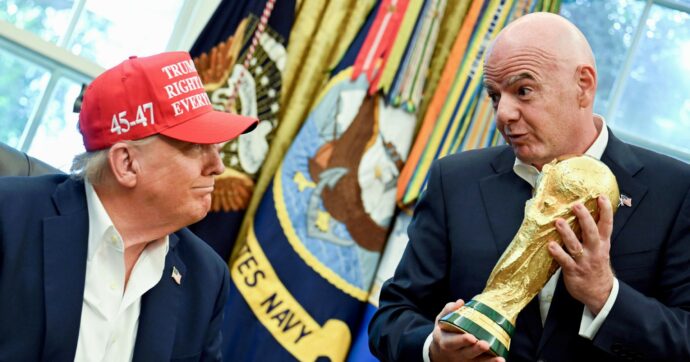 Trump ordina e la Fifa esegue: l’orgia di potere ingoia il calcio