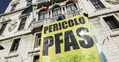 Copertina di Trasparenza veneta: un giornalista richiede un accesso agli atti per i Pfas nella Pedemontana, dalla Regione gli mandano il riassunto