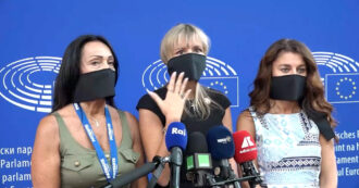 Copertina di Le eurodeputate leghiste Sardone, Ceccardi e Cisint con un bavaglio nero in viso contro “l’Islam politico” chiedono un incontro a Mattarella