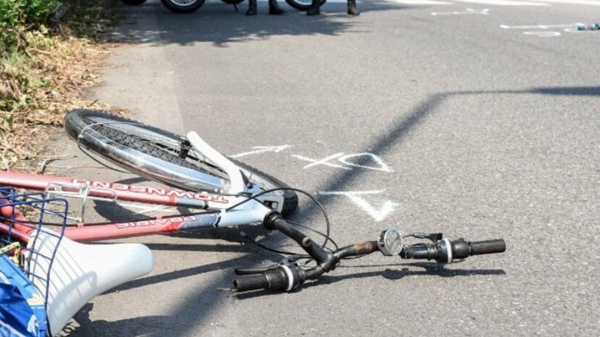 ciclista di 67 anni uccisa da un camion a milano indagato l8217autista per omicidio stradale da Ilfattoquotidiano.it ciclista di 67 anni uccisa da un camion a milano indagato l8217autista per omicidio stradale